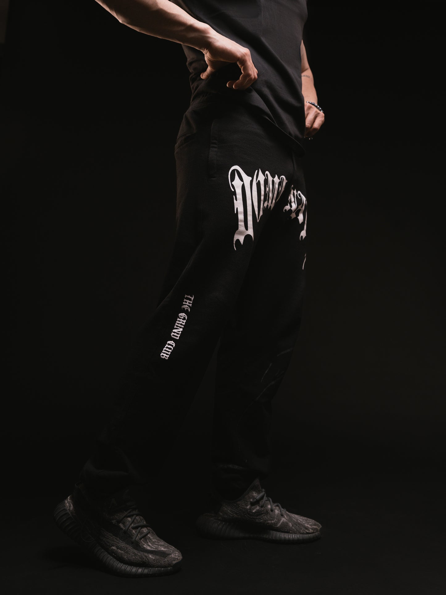 FORGED FOR GREATNESS - BLACK JOGGER
